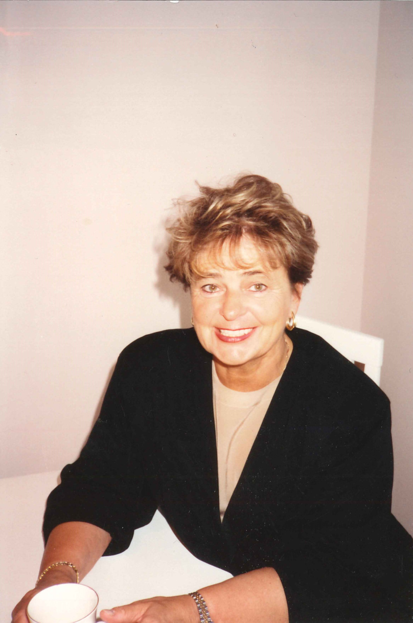 Death Notice
 Pâquerette Marmen